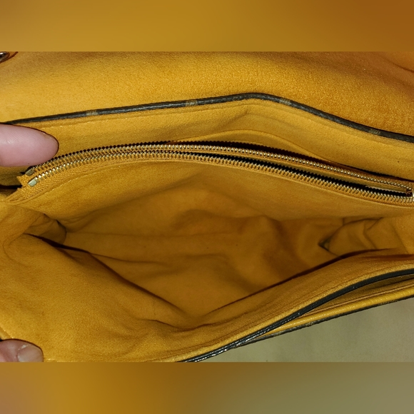 Louis Vuitton Pallas Chain Shoulder Bag - Picture 14 of 16